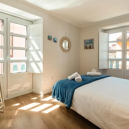 Carla,centro A 350m Playa Vut-4340-as *