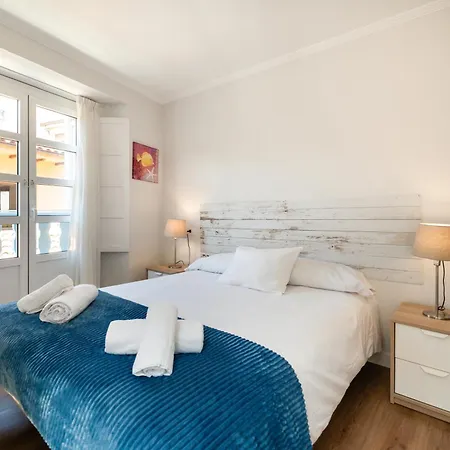 Carla,centro A 350m Playa Vut-4340-as דירה